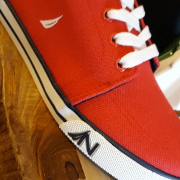 Nautica Other - Nautica Lace Up sneaker~ Youth Size 3